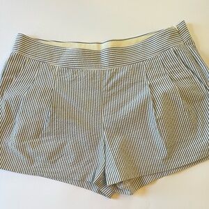 J Crew Seersucker Shorts Size 6